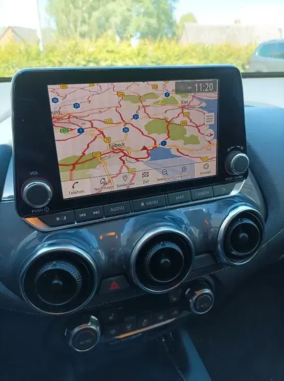 Gebraucht Nissan Juke N-Connecta 114 PS (83 kW) 2022 Schwarz SUV