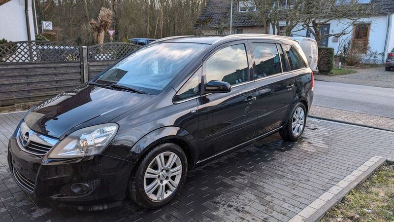 Schwarz Gebraucht 2009 Opel Zafira Innovation Van / Kleinbus | 3.600 € - Bild 1/3