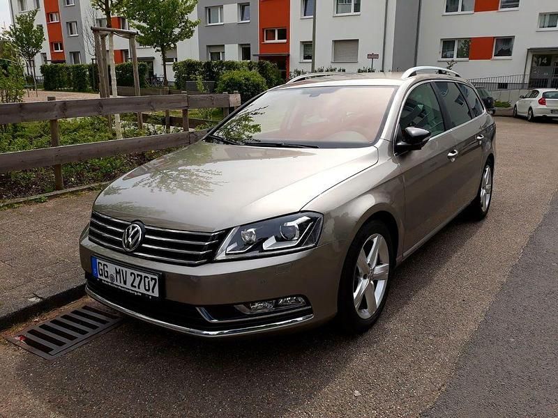 Gebraucht VW Passat Edition 140 PS (102 kW) 2014 Braun Kombi