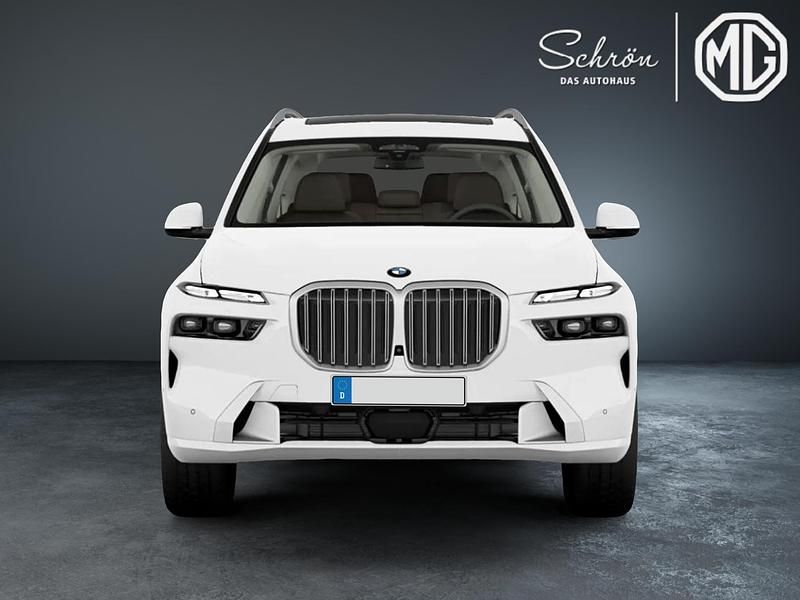 Nouă BMW X7 381 CP (280 kW) 2026 SUV