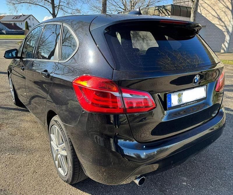 Gebraucht BMW 218 Advantage 150 PS (110 kW) 2016 Schwarz Kombi