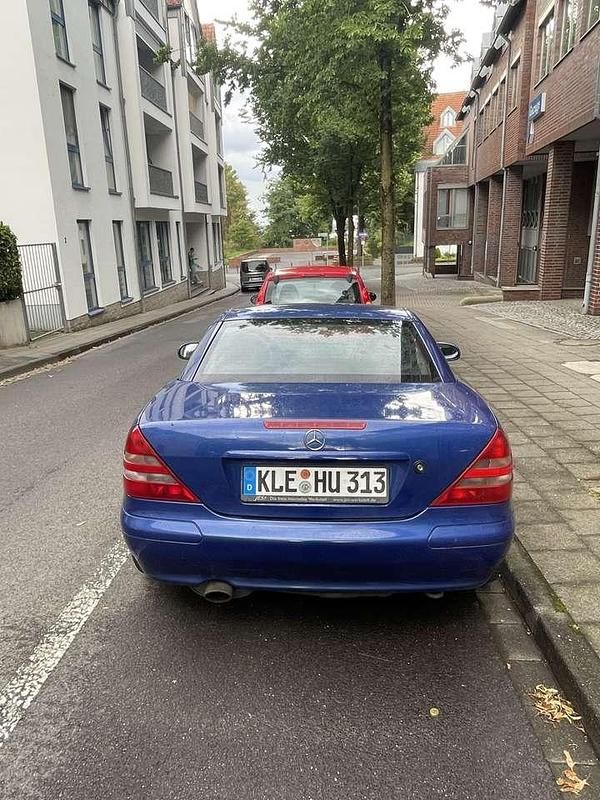 Blau Gebraucht 1998 Mercedes SLK230 Cabrio | 3.000 € (Guter Preis) - Bild 1/4