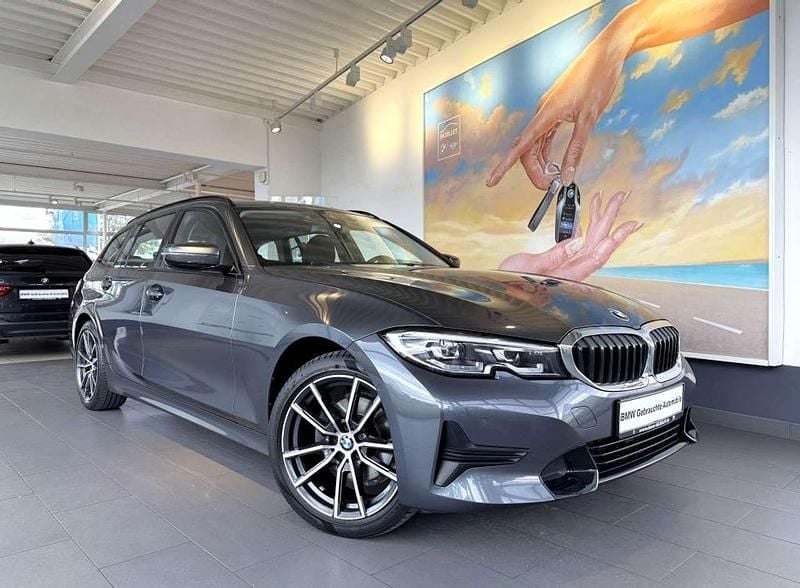 Gebraucht BMW 320 Sport Line 190 PS (139 kW) 2022 Mineralgrau metallic Kombi