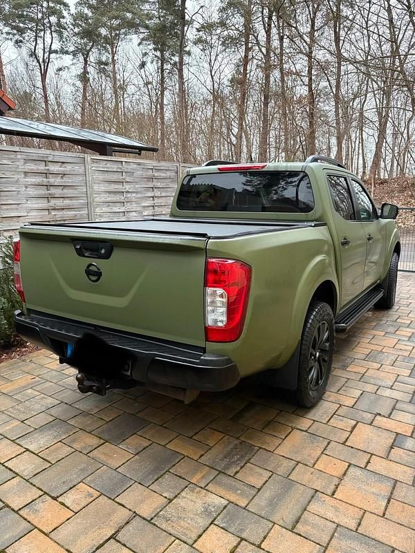 Gebraucht Nissan Navara 190 PS (139 kW) 2018 Grün Abholung