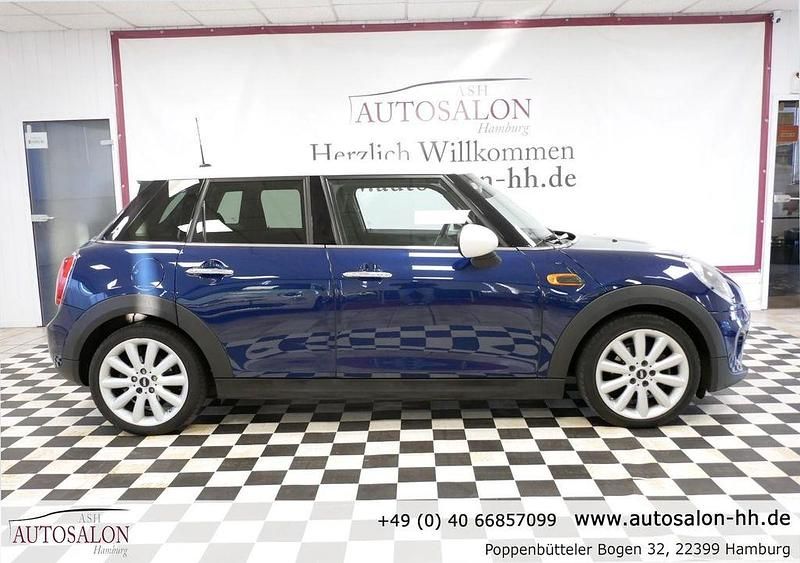 Gebraucht Mini Cooper Pepper 136 PS (100 kW) 2015 Deep blue Kleinwagen