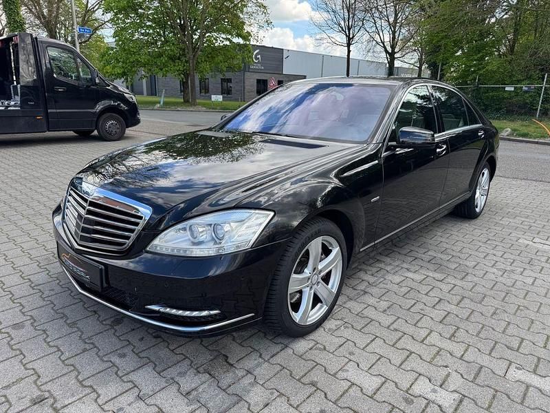 Gebraucht Mercedes S350 258 PS (189 kW) 2011 Schwarz Limousine