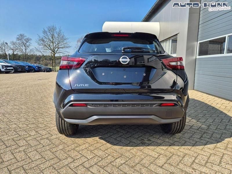 Neu Nissan Juke Acenta 114 PS (83 kW) 2026 Pearl black SUV