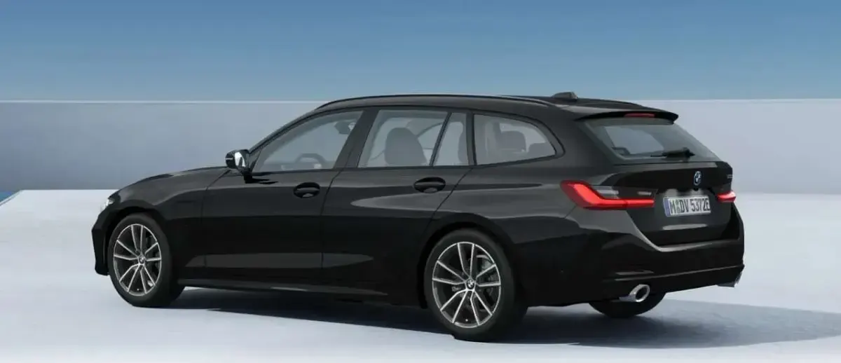 Neu BMW 330e Sport Line 292 PS (214 kW) 2025 Schwarz Kombi