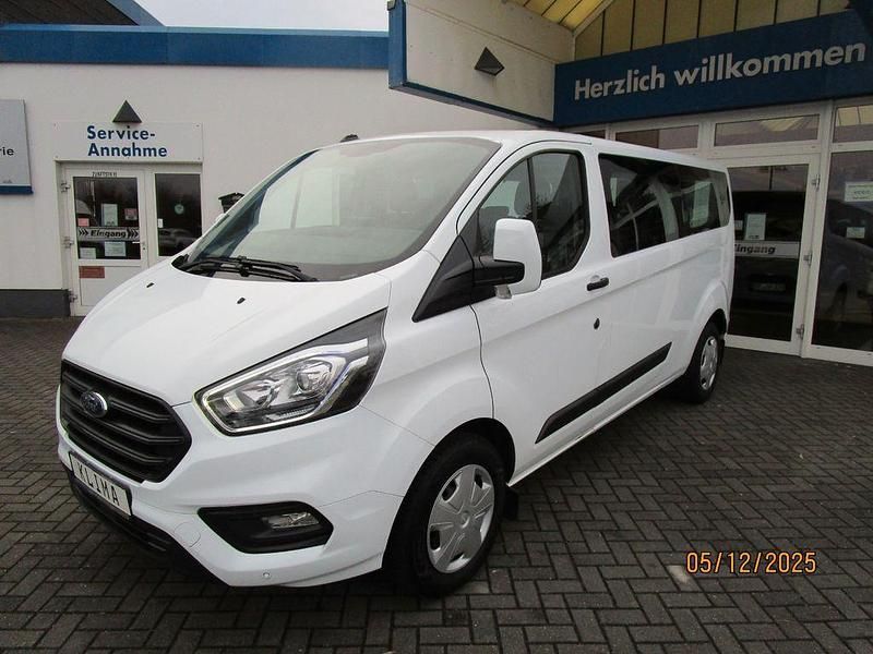 Gebraucht Ford Tourneo Trend 131 PS (96 kW) 2019 Weiß Van / Kleinbus