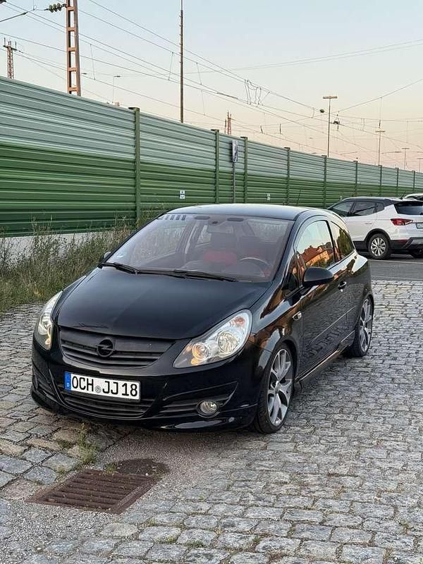 Gebraucht Opel Corsa 150 PS (110 kW) 2008 Limousine