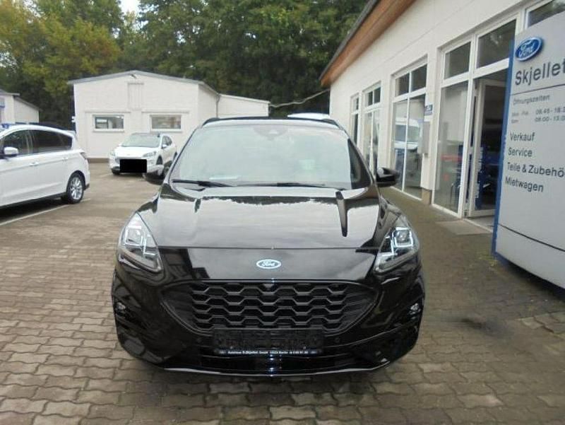Gebraucht Ford Kuga ST-Line X 152 PS (111 kW) 2022 Obsidianschwarz metallic (metallic) SUV