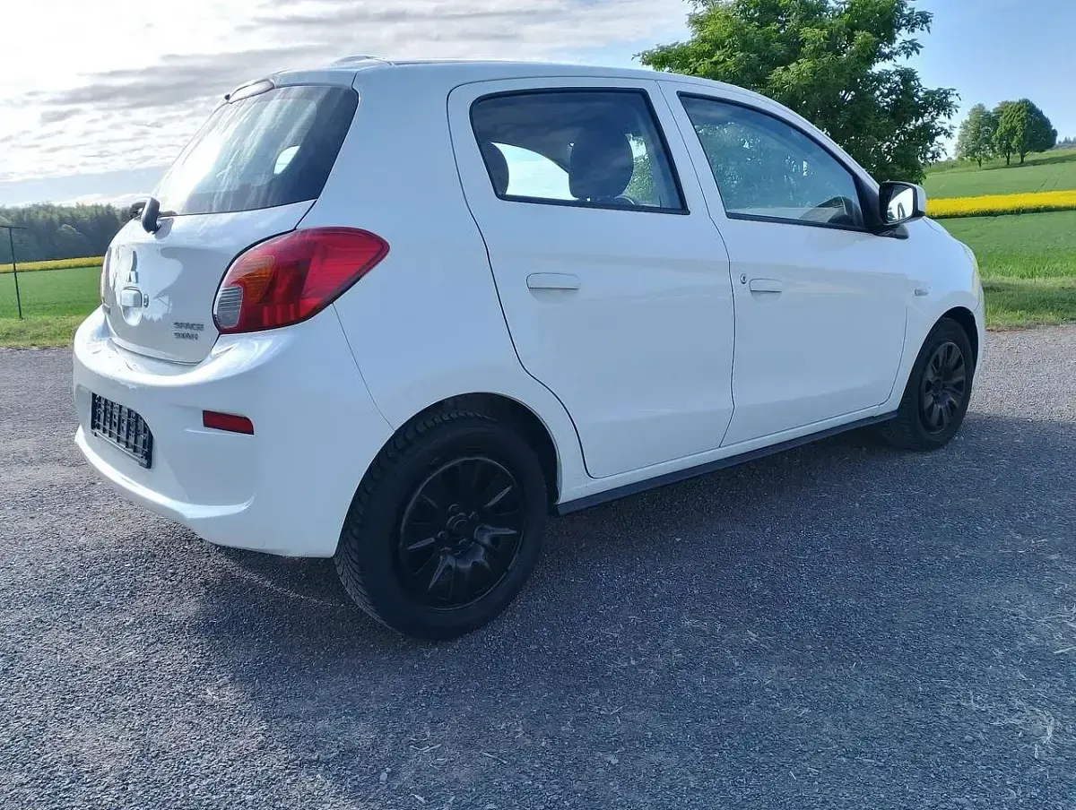 Gebraucht Mitsubishi Space Star 71 PS (52 kW) 2019 Weiß Kleinwagen