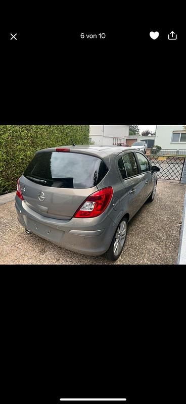 Gebraucht Opel Corsa 84 PS (61 kW) 2012 Braun Kleinwagen