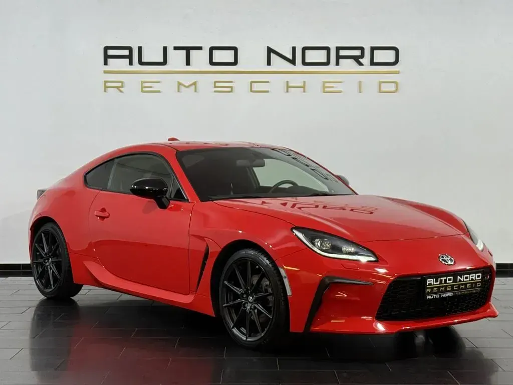 Gebraucht Toyota GR86 Premium 234 PS (172 kW) 2022 Rot Coupé