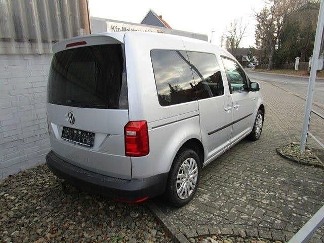 Gebraucht VW Caddy Comfortline 150 PS (110 kW) 2015 Silber Van / Kleinbus