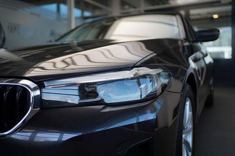 Gebraucht BMW 520 190 PS (139 kW) 2020 Grau Limousine