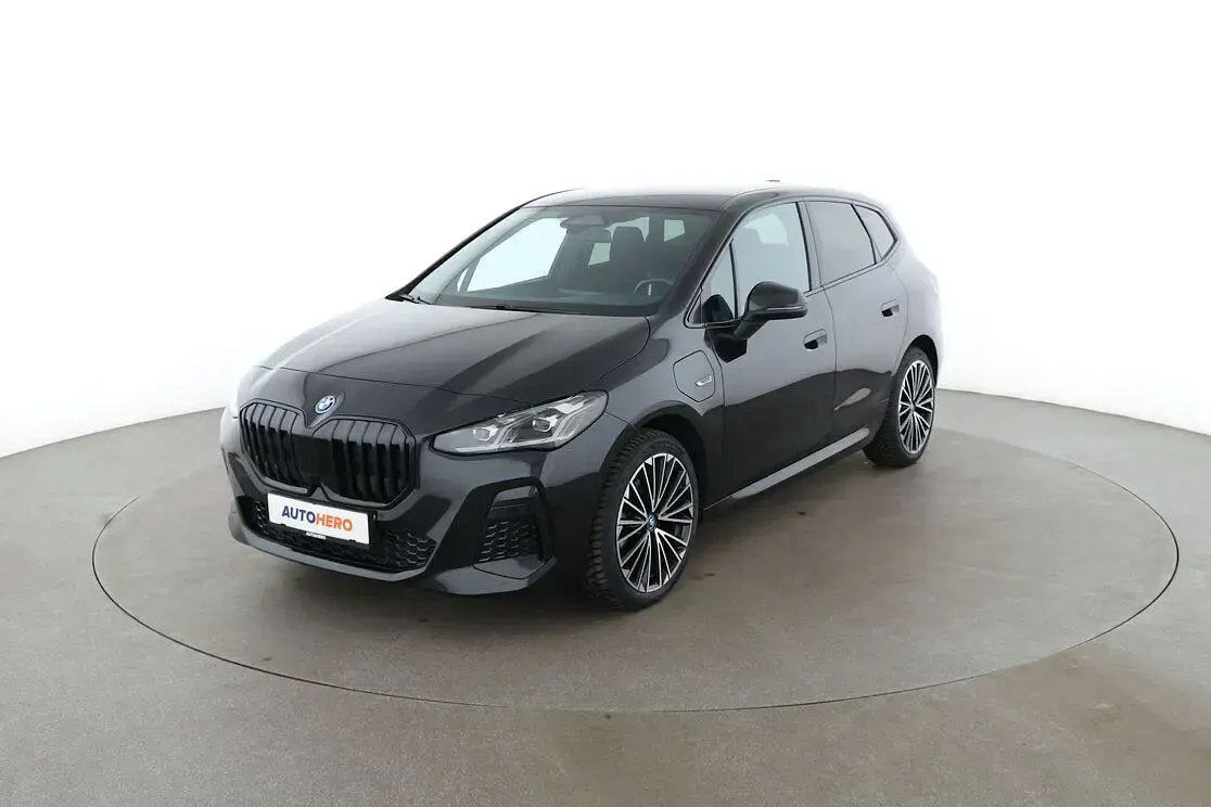 Gebraucht BMW 225 Active Tourer M Sport 245 PS (180 kW) 2022 Van / Kleinbus