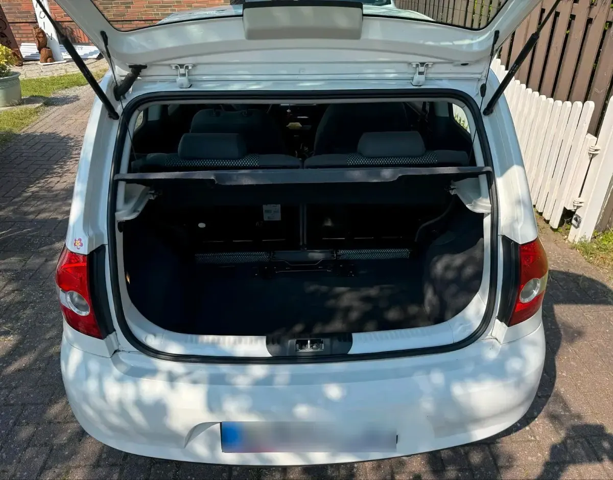 Gebraucht VW Fox 54 PS (39 kW) 2009 Weiß Kleinwagen