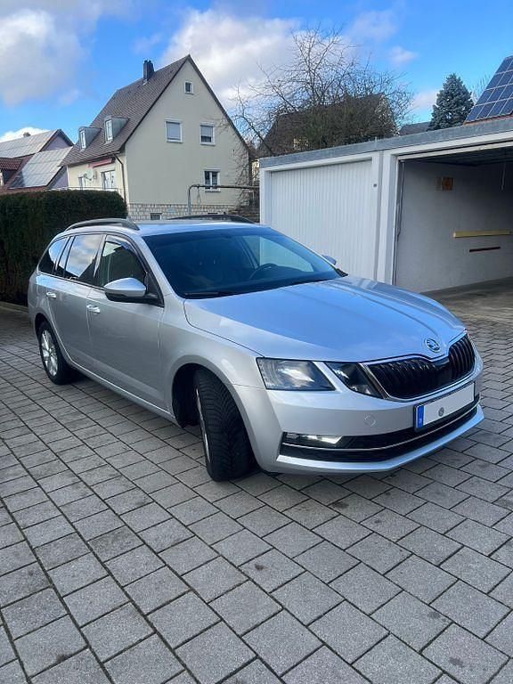Gebraucht Skoda Octavia Style 116 PS (85 kW) 2017 Silber Kombi