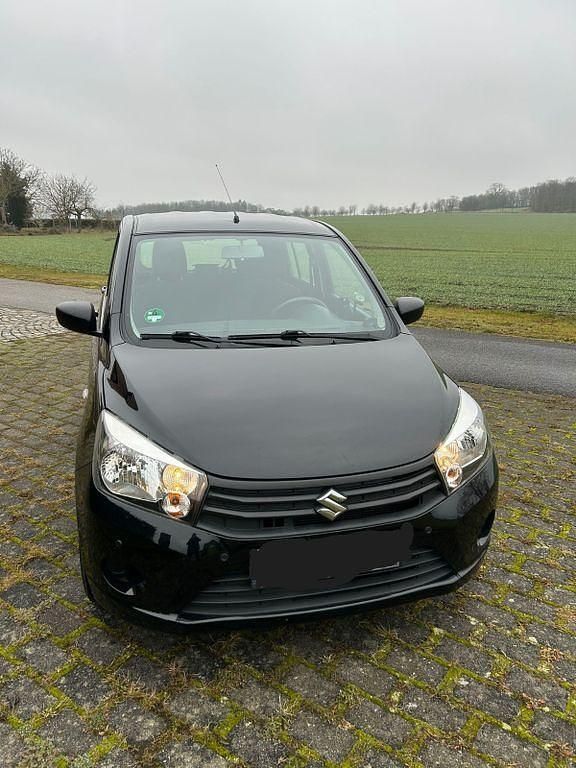 Schwarz Gebraucht 2015 Suzuki Celerio Club Kleinwagen | 6.490 € (Guter Preis) - Bild 1/4