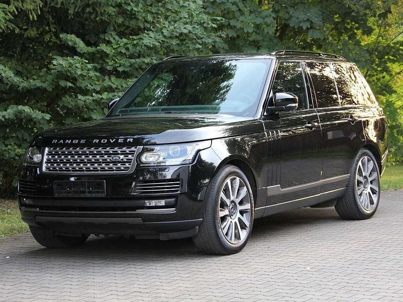 Santorini black Gebraucht 2017 Land Rover Range Rover Vogue SUV | 41.900 € (Superpreis) - Bild 1/4