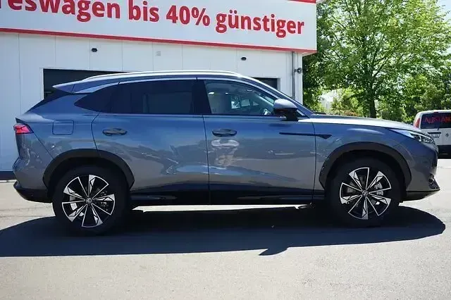 Neu MG HS Luxury 224 PS (164 kW) 2026 Grau SUV