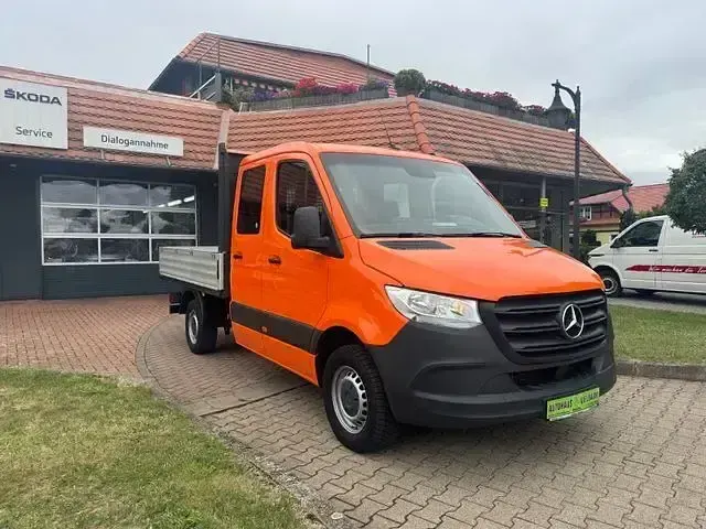 Gebraucht Mercedes Sprinter 170 PS (125 kW) 2021 Orange Van