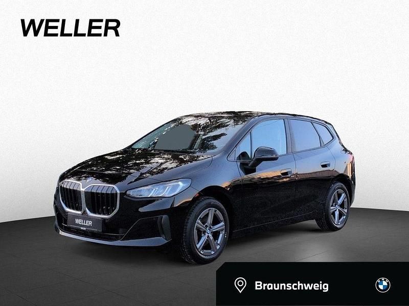 Schwarz (schwarz) Gebraucht 2022 BMW 218 Active Tourer Performance Van / Kleinbus | 21.950 € (Guter Preis) - Bild 1/4