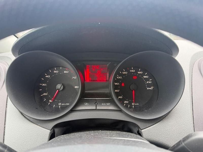 Gebraucht Seat Ibiza SC 60 PS (44 kW) 2011 Weiß Kleinwagen