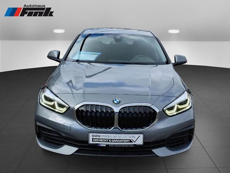 Gebraucht BMW 118 Advantage 136 PS (100 kW) 2024 Skyscraper grau (metallic) Kleinwagen