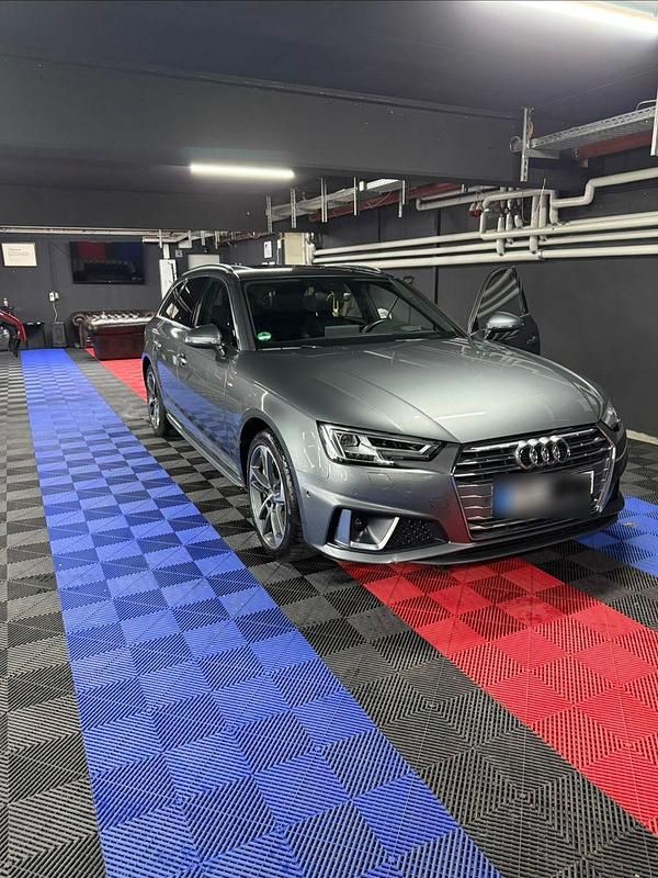 Gebraucht Audi A4 S-Line 245 PS (180 kW) 2019 Grau Kombi