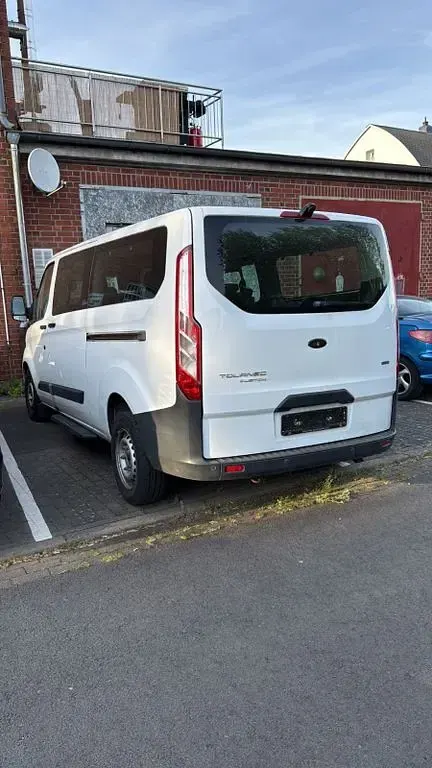 Gebraucht Ford Tourneo 125 PS (91 kW) 2014 Weiß Van / Kleinbus