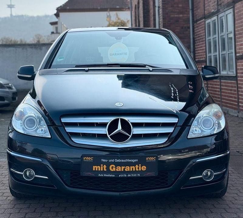 Gebraucht Mercedes B180 109 PS (80 kW) 2011 Schwarz Van / Kleinbus