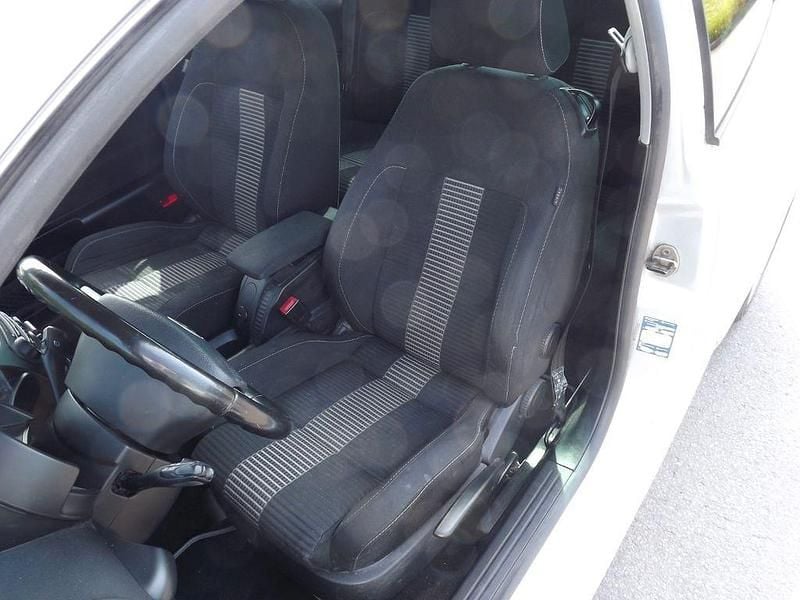 Gebraucht VW Beetle United 105 PS (77 kW) 2008 Silber Kleinwagen