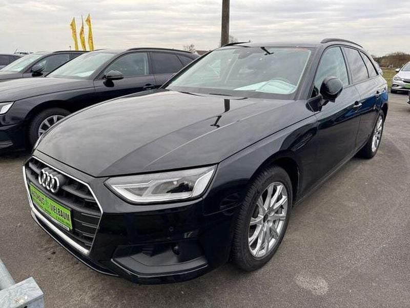 Gebraucht Audi A4 Basis 150 PS (110 kW) 2022 Schwarz Kombi