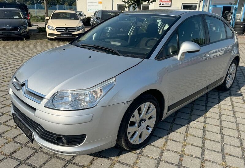 Grau Gebraucht 2007 Citroën C4 VTR Sport Limousine | 1.250 € (Fairer Preis) - Bild 1/4