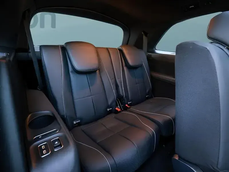 Gebraucht Mercedes GLS450 367 PS (269 kW) 2025 Grün SUV