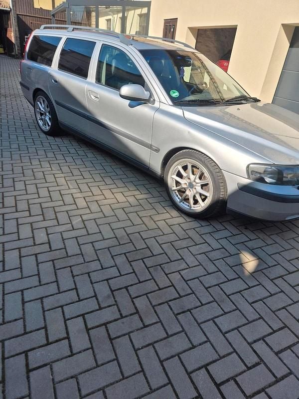 Gebraucht Volvo V70 250 PS (183 kW) 2000 Silber Kombi