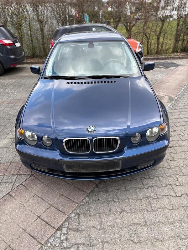 Gebraucht BMW 318 Compact 143 PS (105 kW) 2004 Blau Kleinwagen