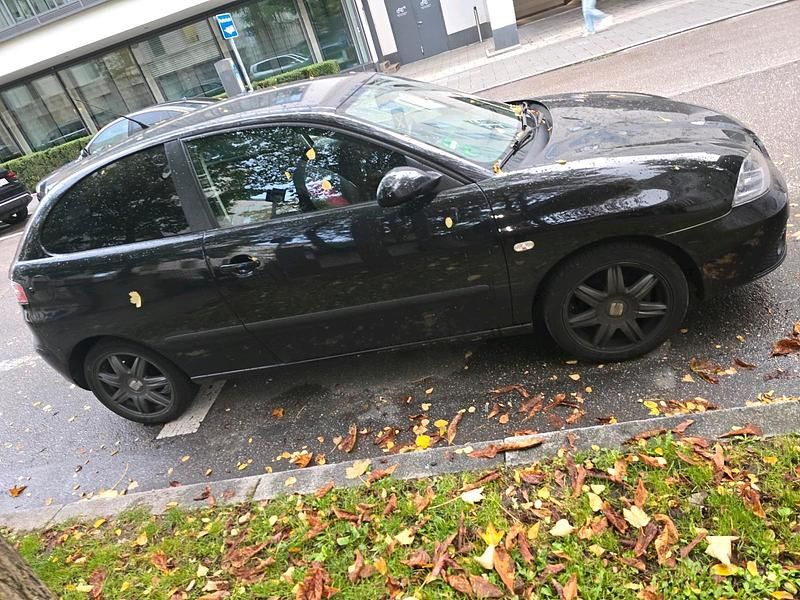Schwarz Gebraucht 2006 Seat Ibiza Kleinwagen | 299 € (Superpreis) - Bild 1/4