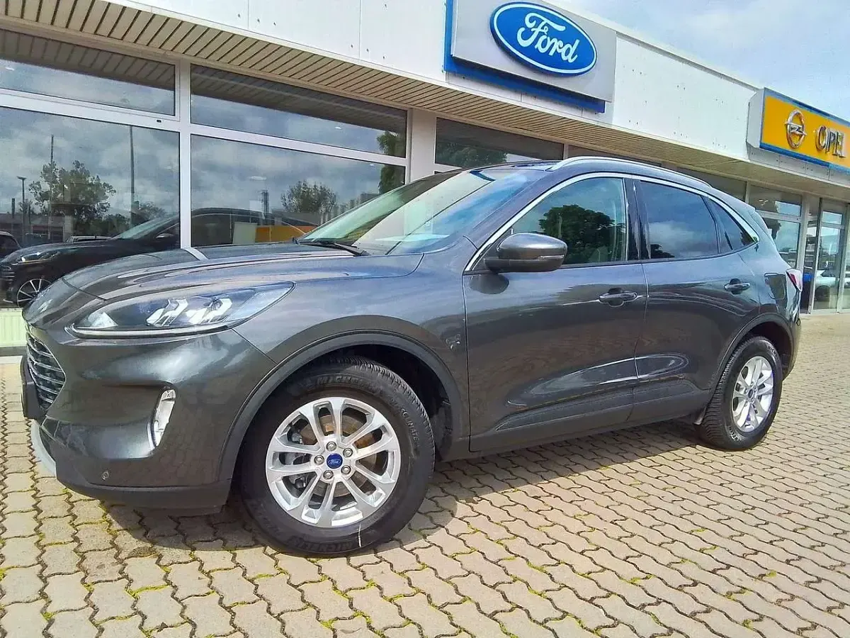 Gebraucht Ford Kuga Titanium 150 PS (110 kW) 2021 Magneticgrau (metallic) SUV