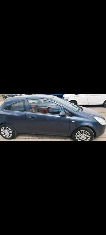 Gebraucht Opel Corsa 80 PS (58 kW) 2009 Andere farben Kleinwagen