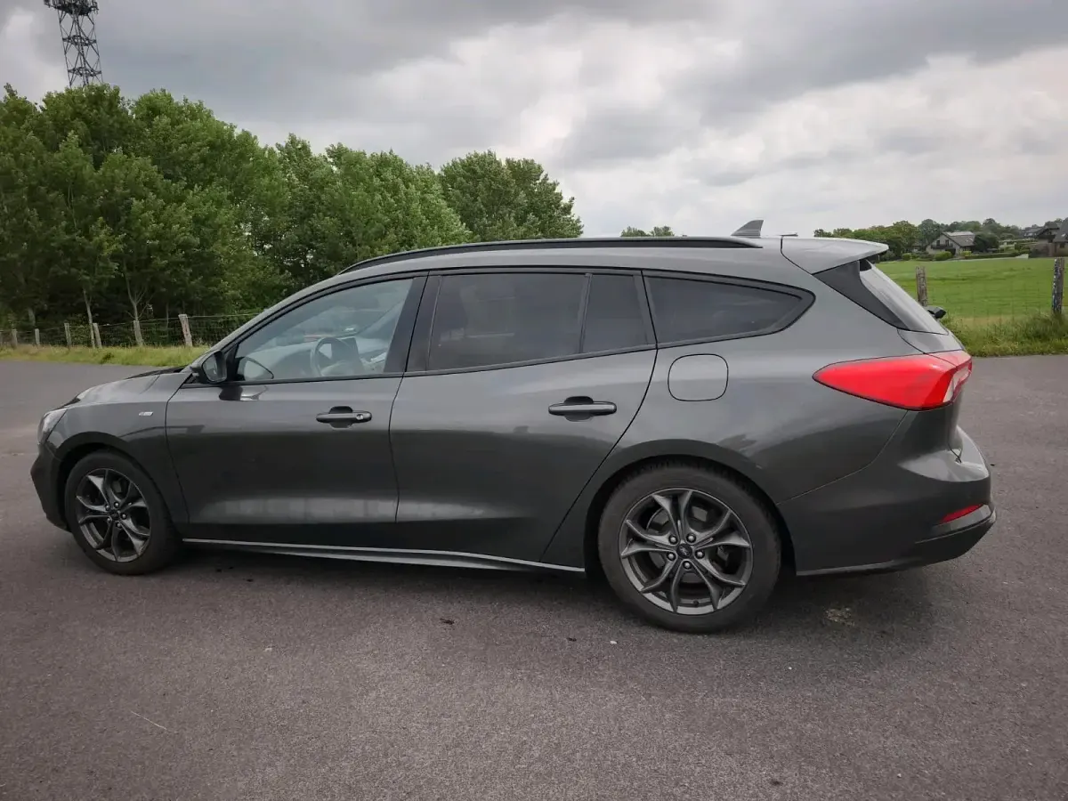 Gebraucht Ford Focus ST-Line 120 PS (88 kW) 2019 Grau Kombi