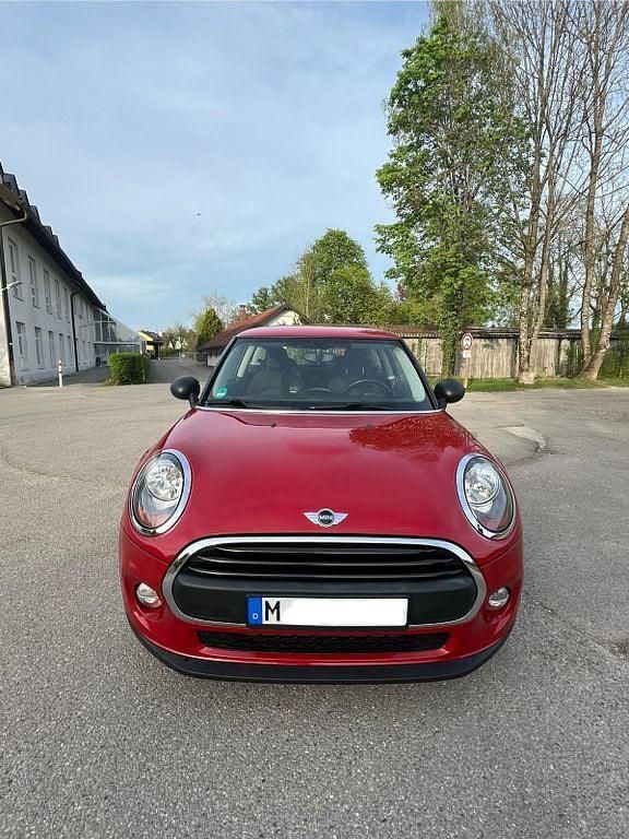 Rot Gebraucht 2015 Mini ONE Kleinwagen | 8.400 € (Fairer Preis) - Bild 1/4