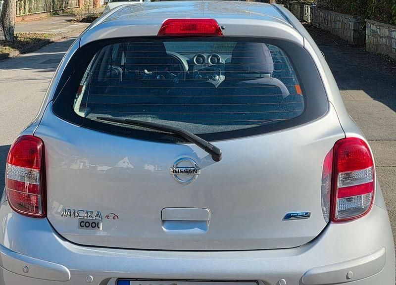 Gebraucht Nissan Micra Acenta 80 PS (58 kW) 2011 Silber Kleinwagen