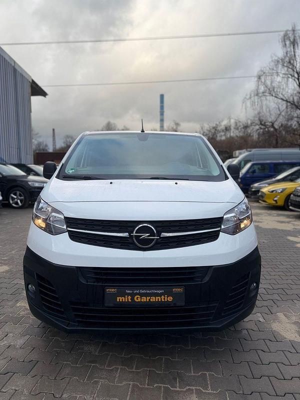 Gebraucht Opel Vivaro Edition 122 PS (89 kW) 2021 Weiß Van / Kleinbus