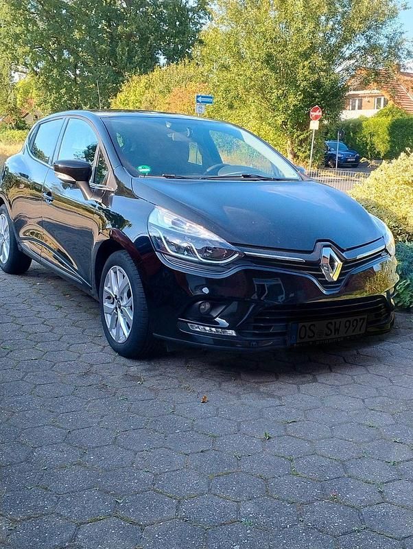 Schwarz Gebraucht 2018 Renault Clio IV LIMITED Kleinwagen | 8.900 € (Guter Preis) - Bild 1/4