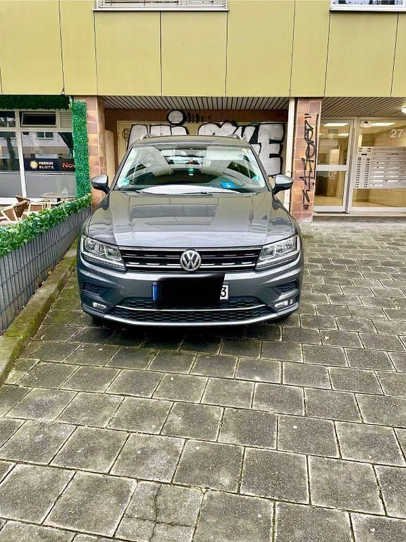 Gebraucht VW Tiguan 190 PS (139 kW) 2019 Grau SUV
