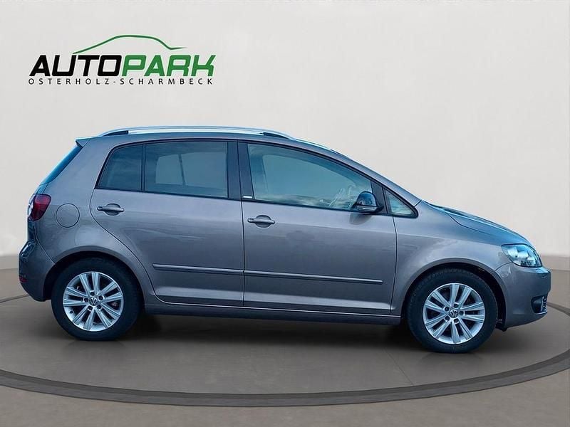 Gebraucht VW Golf VI Style 105 PS (77 kW) 2011 Braun Kleinwagen