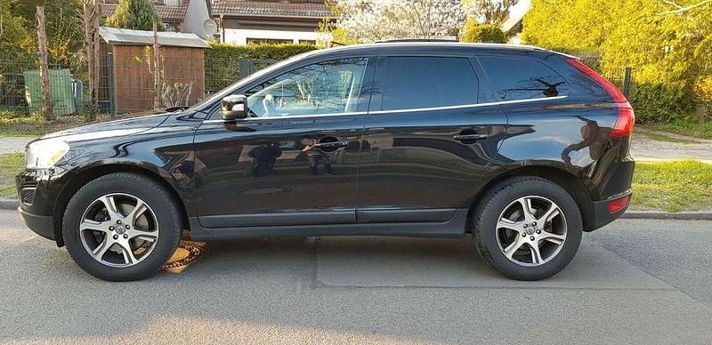 Gebraucht Volvo XC60 Summum 163 PS (119 kW) 2011 Schwarz SUV
